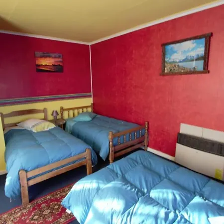 Hospedaje Independencia Y Camping Punta Arenas Exterior foto